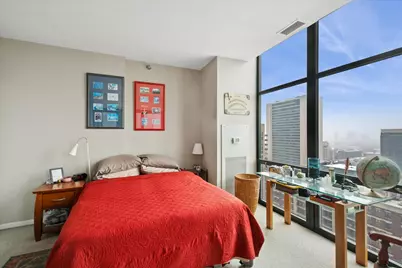 435 W Erie Street #2204, Chicago, IL 60654 - Photo 9