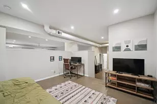 2512 N Bosworth Ave, Chicago, IL 60614 - Photo 11