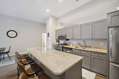 2512 N Bosworth Avenue #202, Chicago, IL 60614 - Photo 7