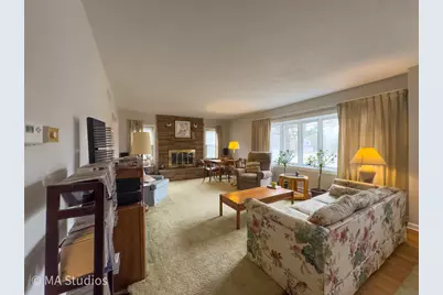 1219 Golf Lane, Wheaton, IL 60189 - Photo 7