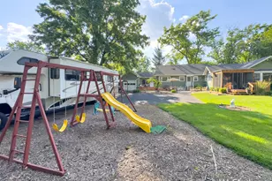 1219 Golf Ln, Wheaton, IL 60189 - Photo 61