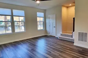 319 Elm Ct., Mount Prospect, IL 60056 - Photo 15