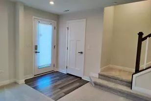 319 Elm Ct., Mount Prospect, IL 60056 - Photo 5