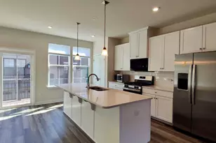 319 Elm Ct., Mount Prospect, IL 60056 - Photo 7