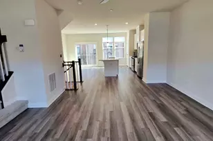 319 Elm Ct., Mount Prospect, IL 60056 - Photo 13