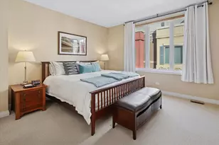 525 N Peoria St, Chicago, IL 60642 - Photo 9