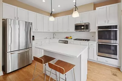 525 N Peoria Street, Chicago, IL 60642 - Photo 5