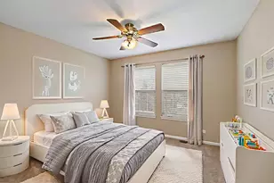 1041 Evergreen St, Mundelein, IL 60060 - Photo 19