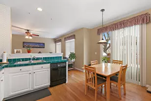 1041 Evergreen St, Mundelein, IL 60060 - Photo 9