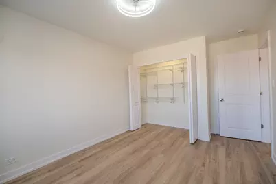 2740 W Farragut Avenue #2, Chicago, IL 60625 - Photo 17