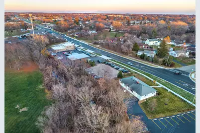 704 E 9th Street, Lockport, IL 60441 - Photo 11