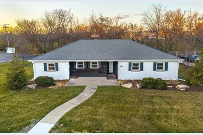 704 E 9th Street, Lockport, IL 60441 - Photo 3