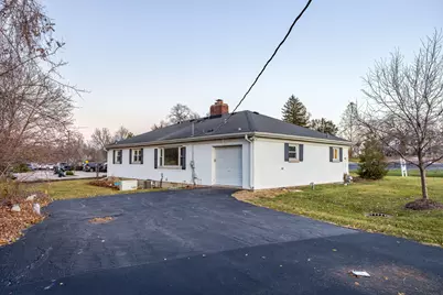 704 E 9th Street, Lockport, IL 60441 - Photo 7