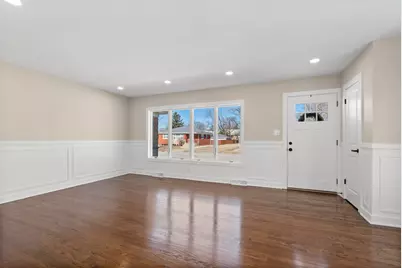 9027 27th Street, Brookfield, IL 60513 - Photo 3