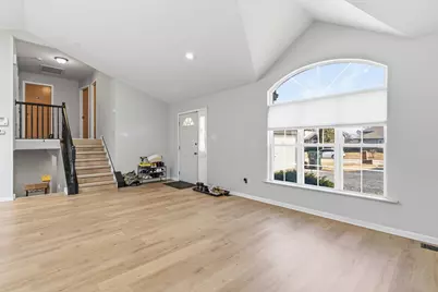 18710 Walnut Avenue, Country Club Hills, IL 60478 - Photo 9