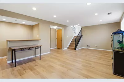 18710 Walnut Avenue, Country Club Hills, IL 60478 - Photo 11