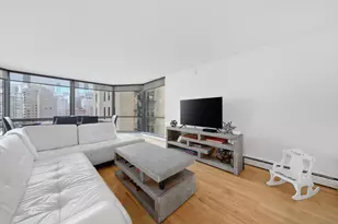 1310 N Ritchie Ct, Chicago, IL 60610 - Photo 13