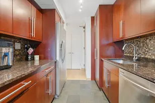 1310 N Ritchie Ct, Chicago, IL 60610 - Photo 5