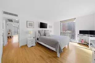 1310 N Ritchie Ct, Chicago, IL 60610 - Photo 17