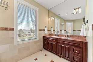 11556 W Elmwood Pl, Deerfield, IL 60015 - Photo 23