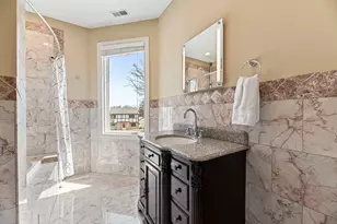 11556 W Elmwood Pl, Deerfield, IL 60015 - Photo 29