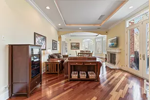 11556 W Elmwood Pl, Deerfield, IL 60015 - Photo 9