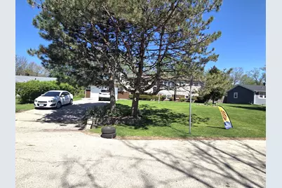 23W464 Olive Court, Carol Stream, IL 60188 - Photo 3