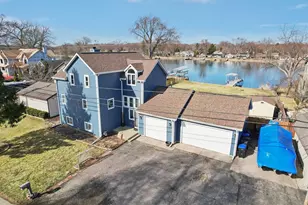 912 River Terrace Dr, Johnsburg, IL 60051 - Photo 1