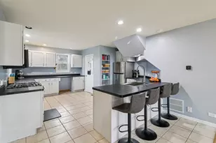 912 River Terrace Dr, Johnsburg, IL 60051 - Photo 9