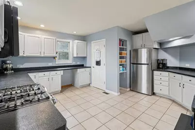 912 River Terrace Drive, Johnsburg, IL 60051 - Photo 11