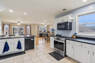 912 River Terrace Drive, Johnsburg, IL 60051 - Photo 13