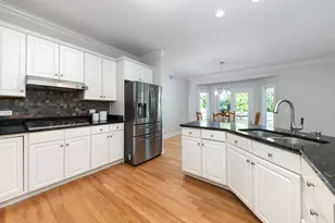 1407 Grommon Rd, Naperville, IL 60564 - Photo 9