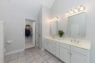 1407 Grommon Rd, Naperville, IL 60564 - Photo 23