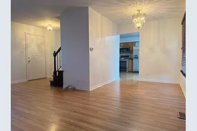 2080 Sutherland Place, Hoffman Estates, IL 60169 - Photo 3