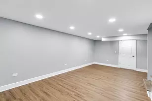 2308 Salem Blvd, Zion, IL 60099 - Photo 19