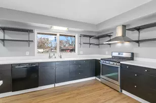 2308 Salem Blvd, Zion, IL 60099 - Photo 17