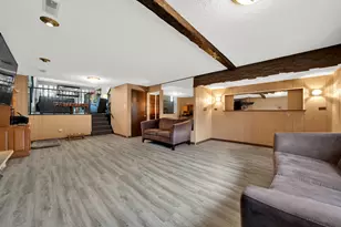 10732 S Meadow Ln, Palos Hills, IL 60465 - Photo 9