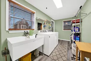 10732 S Meadow Ln, Palos Hills, IL 60465 - Photo 11