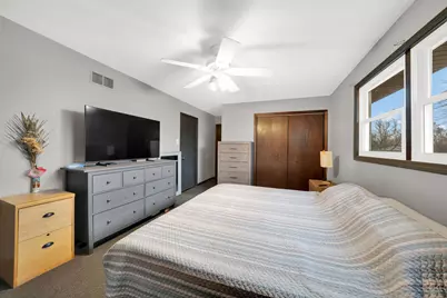 10732 S Meadow Lane, Palos Hills, IL 60465 - Photo 13