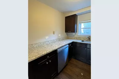 3352 W Hutchinson Street #1R, Chicago, IL 60618 - Photo 9