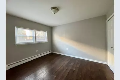 3352 W Hutchinson Street #1R, Chicago, IL 60618 - Photo 3