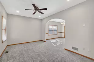 1302 Deerpath Dr, Yorkville, IL 60560 - Photo 15