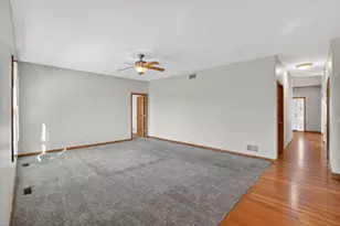 1302 Deerpath Dr, Yorkville, IL 60560 - Photo 11