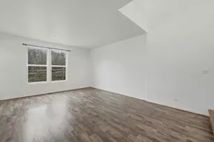 1438 Yellowstone Dr, Streamwood, IL 60107 - Photo 5