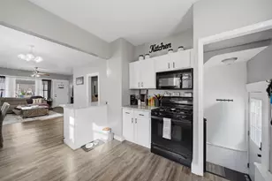 624 Palmyra St, Dixon, IL 61021 - Photo 19