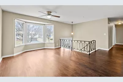 153 SW Camelot Way, Bolingbrook, IL 60440 - Photo 5