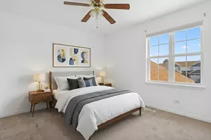 548 Woodhaven Dr, Mundelein, IL 60060 - Photo 15