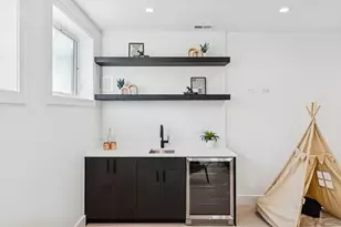 702 E 41st St, Chicago, IL 60653 - Photo 31