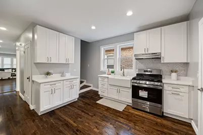 7206 S Fairfield Avenue, Chicago, IL 60629 - Photo 9