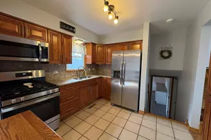 6743 W 115th St, Worth, IL 60482 - Photo 9